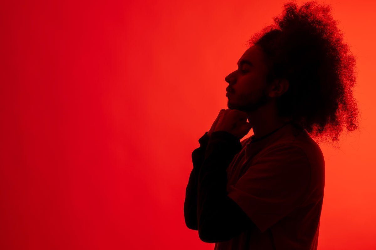 Can I Use Red Light Therapy to Treat Shingles? - Rouge Care